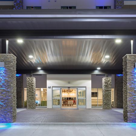 Holiday Inn Express & Suites Lincoln I - 80 By Ihg Exterior photo