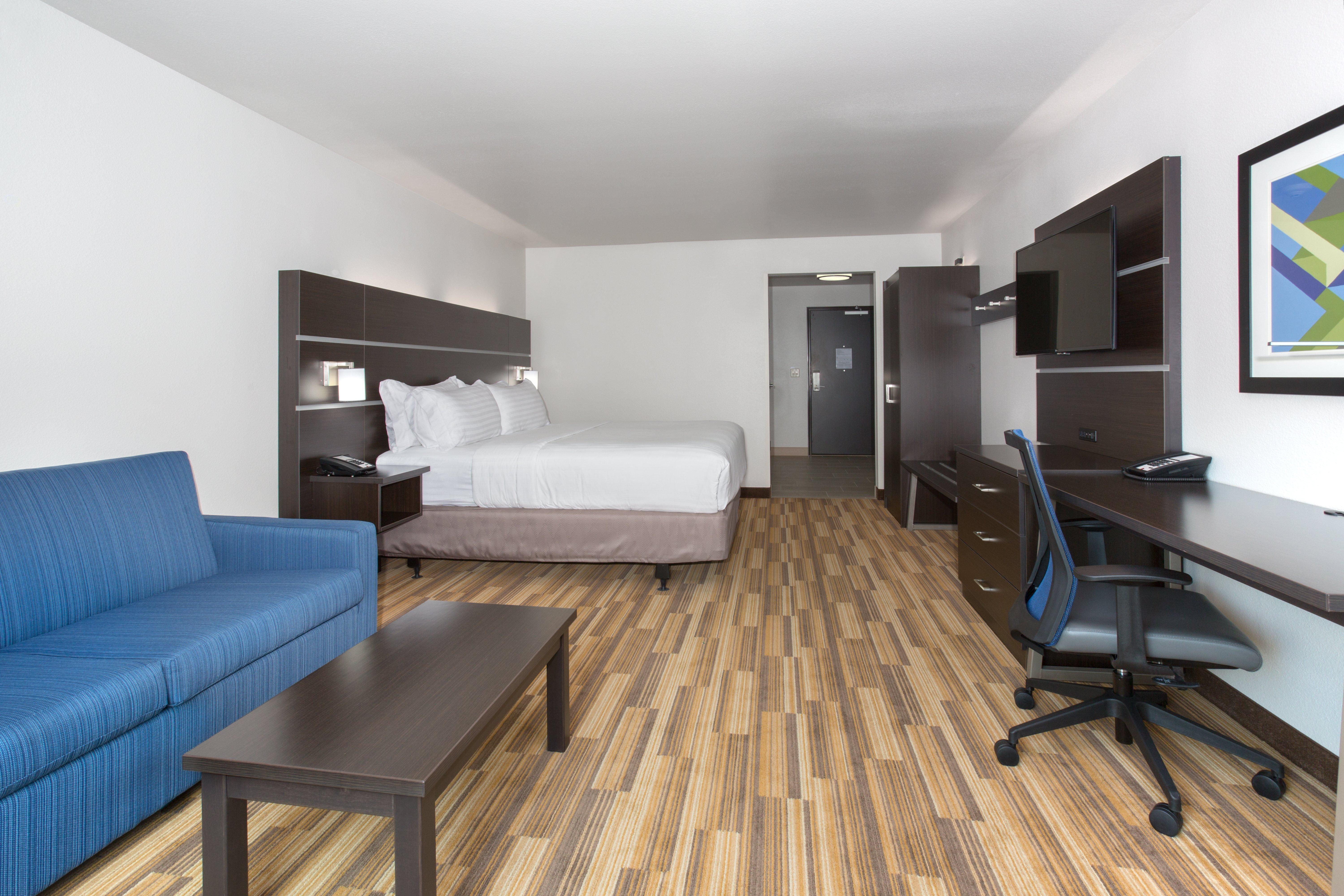 Holiday Inn Express & Suites Lincoln I - 80 By Ihg Exterior photo