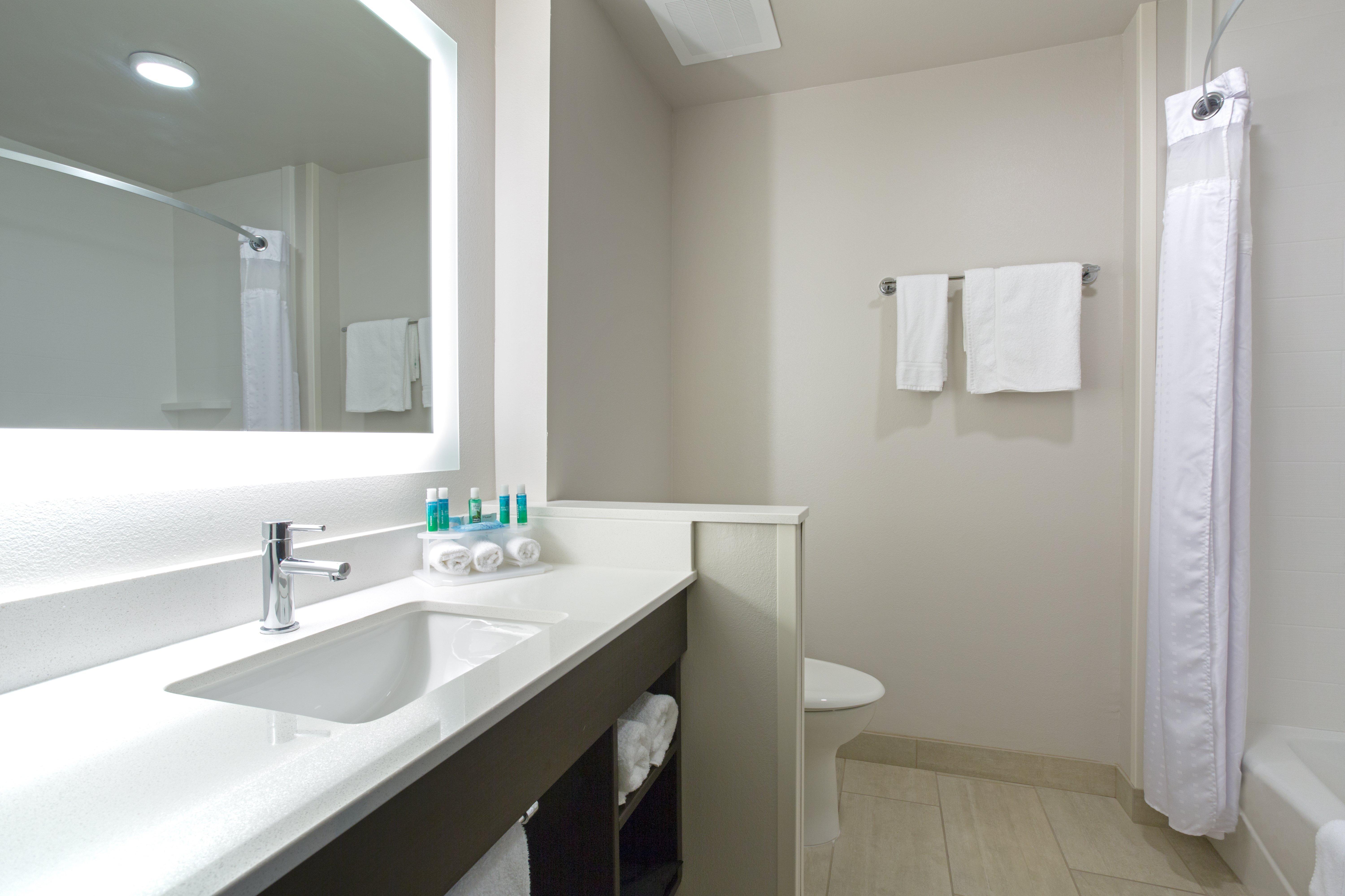Holiday Inn Express & Suites Lincoln I - 80 By Ihg Exterior photo